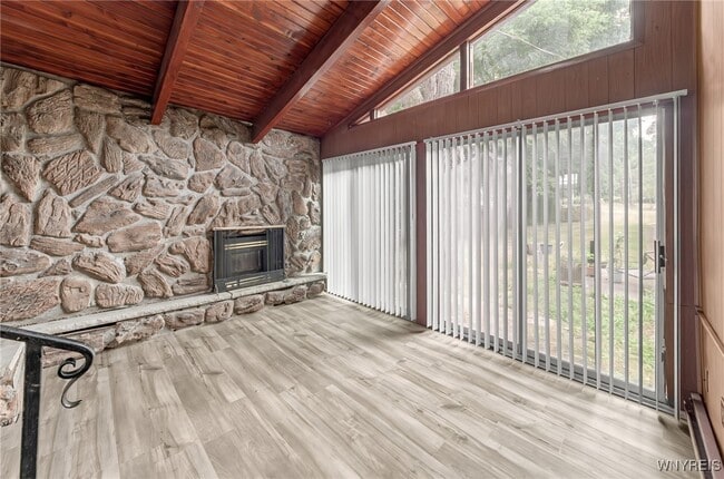 Building Photo - 8511 Sheridan Dr
