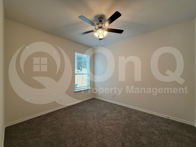 Building Photo - 4124 Ellinger Dr