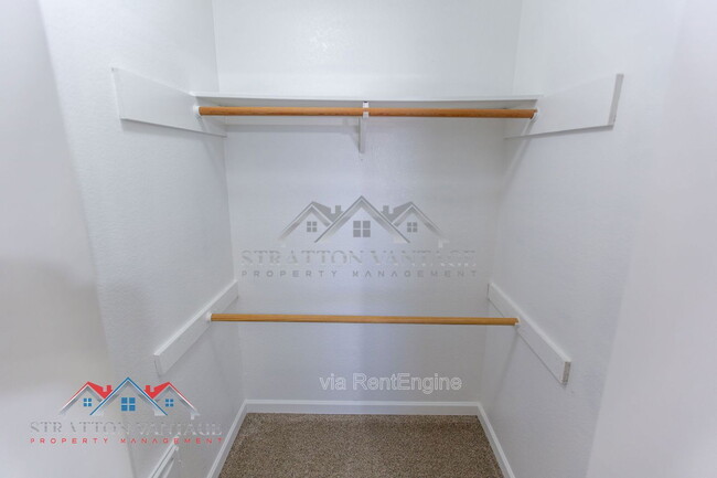 Building Photo - 1928 N Kachina