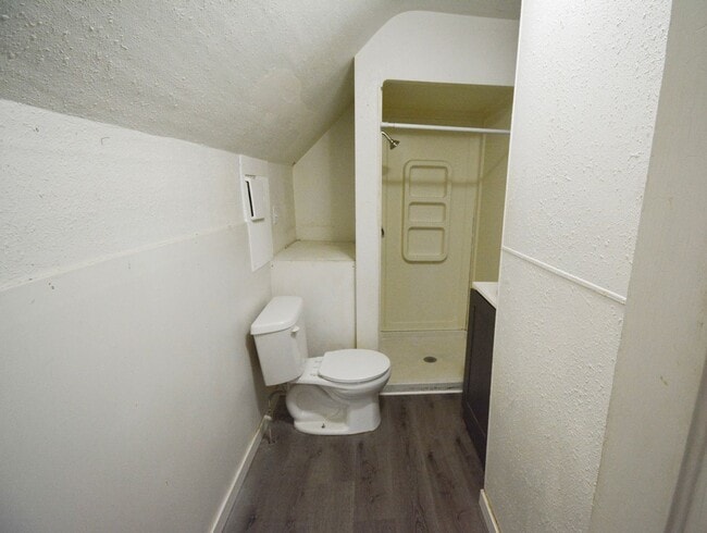 Building Photo - 605 11th St NW