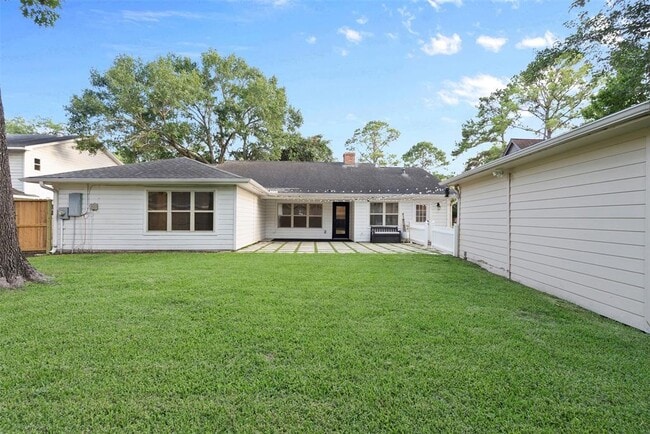 Building Photo - 12434 Briar Forest Dr