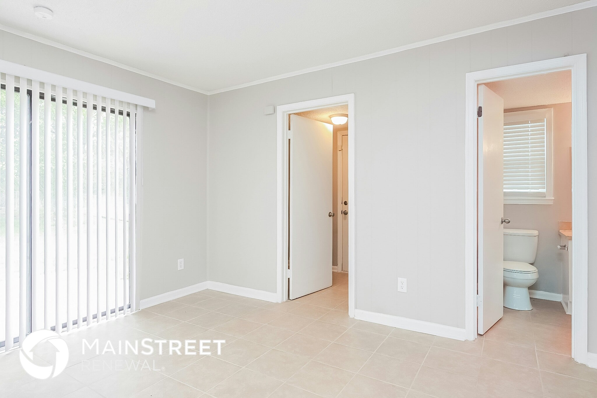 Building Photo - 4905 S Singing Woods Pl