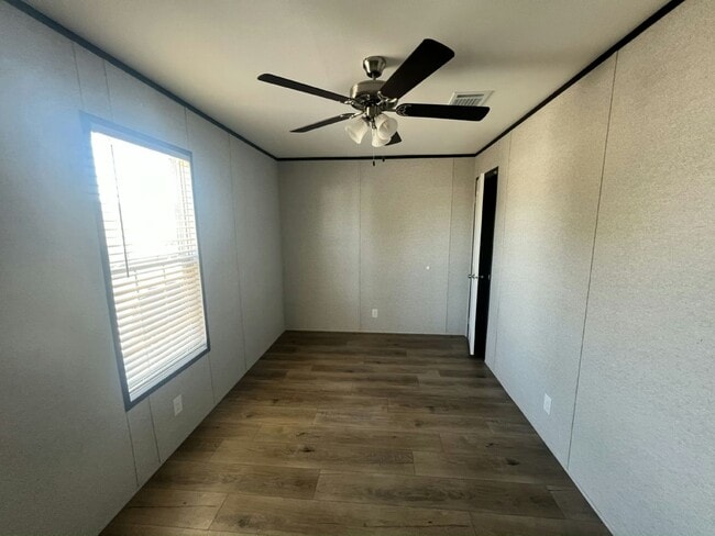 Building Photo - 15 Park Pl