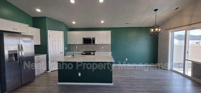 Building Photo - 2949 N Rocky Btm Wy