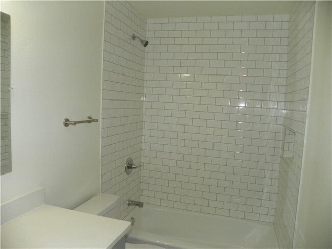 Building Photo - 1306 Colony Creek Dr
