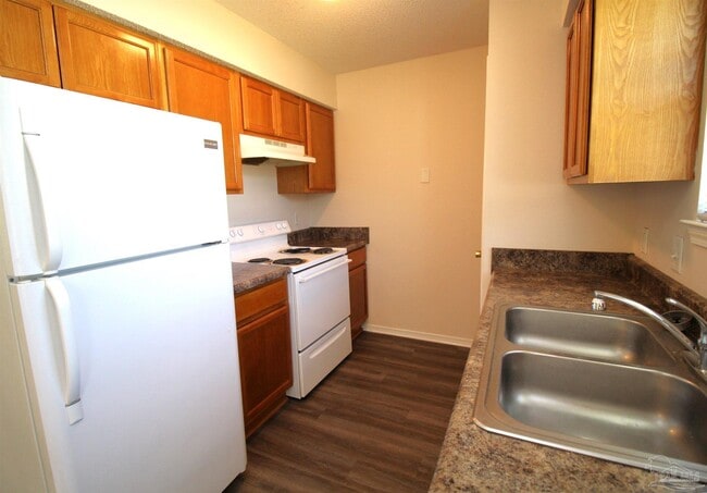 Building Photo - 485 Bay Pine Villas Dr