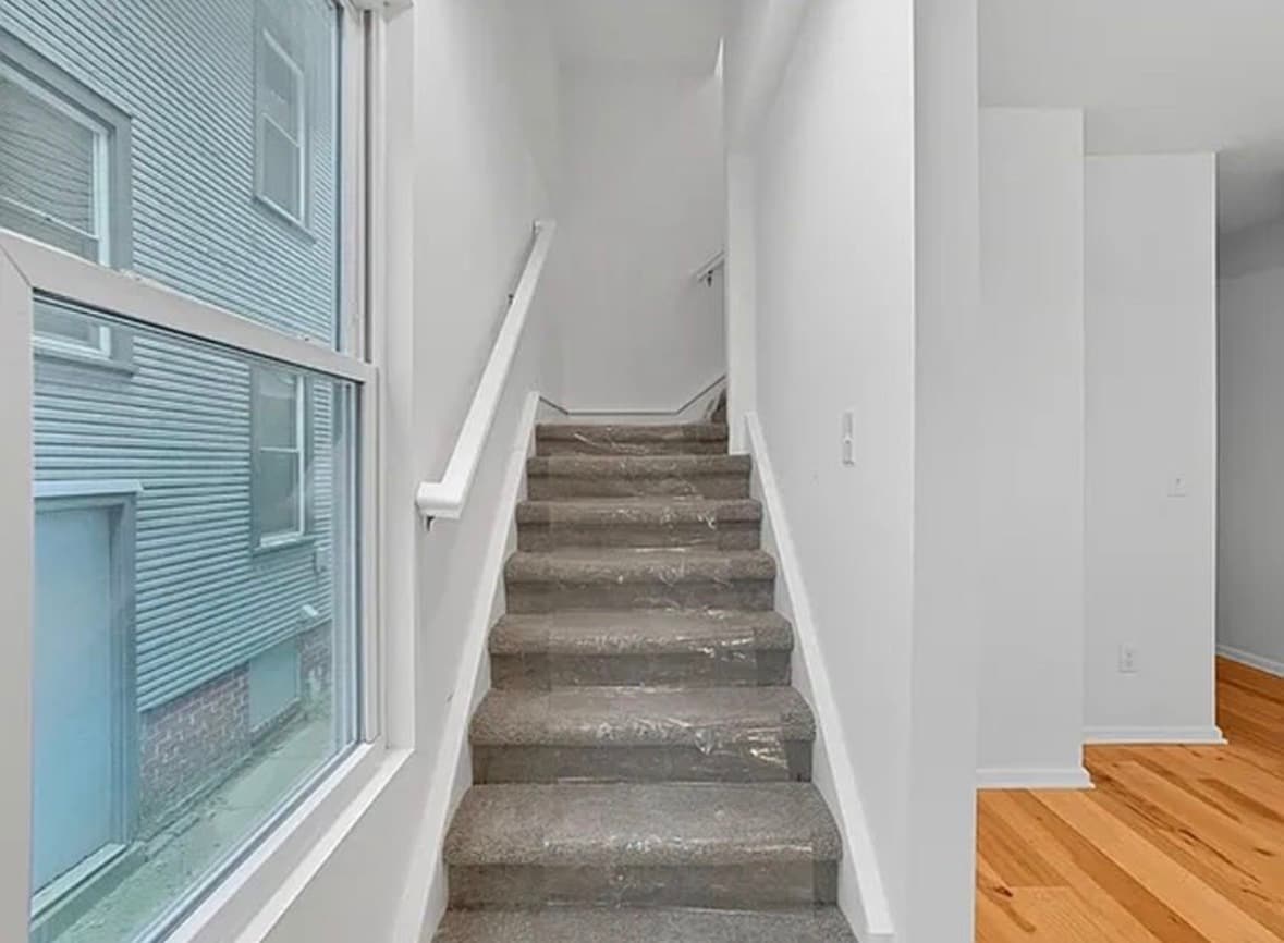 Building Photo - 782 Seymour Ave