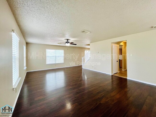 Building Photo - 6106 Secret Shores