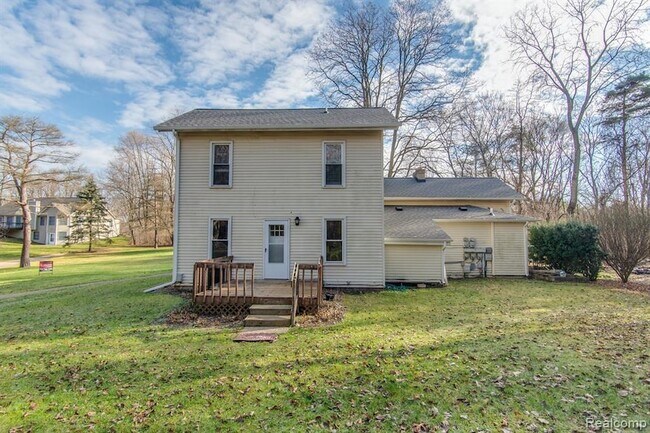 Building Photo - 9798 Mcgregor Rd