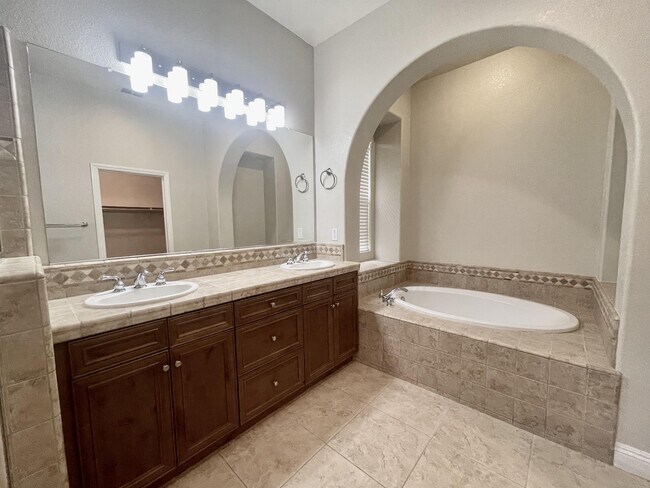 Building Photo - 6408 Vilamoura Way