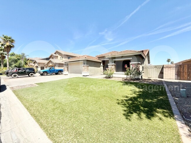 Building Photo - 960 E Chelsea Dr
