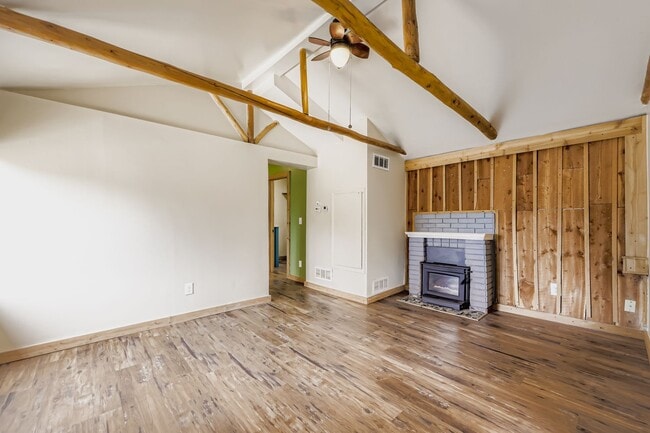 Building Photo - 9 Moon Dance Ln