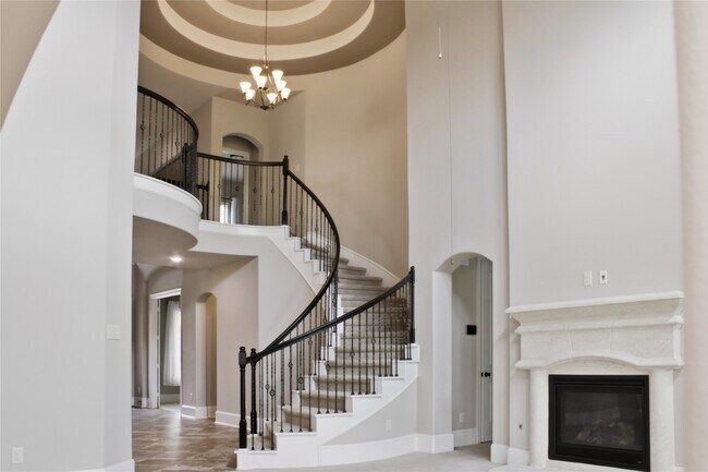 Building Photo - 10115 Cypress Path