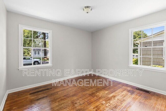Building Photo - 149 Rose Dr