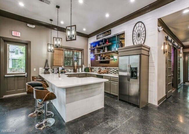 Building Photo - 1 br, 1 bath Condo - 2701 N Grapevine Mill...