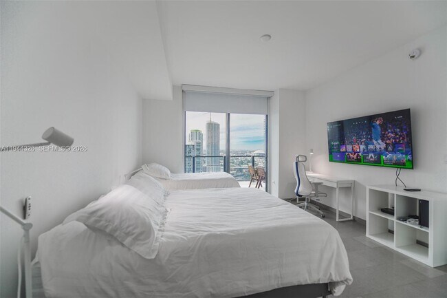 Building Photo - 68 SE 6th St