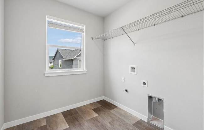 Building Photo - 12101 SE Punch Bowl Fls Ct