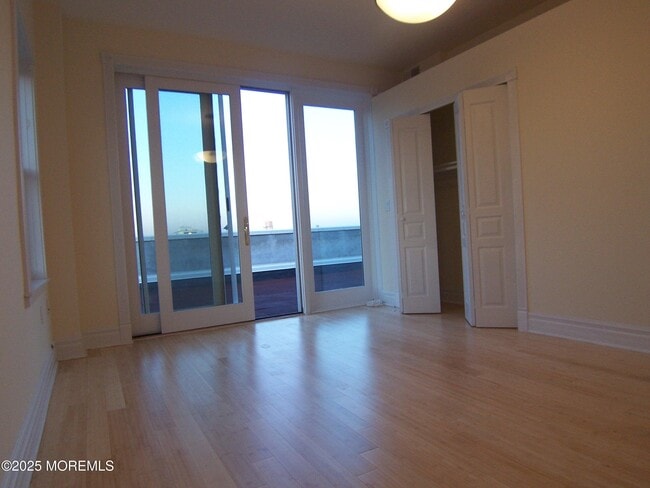 Building Photo - 300 Emory St