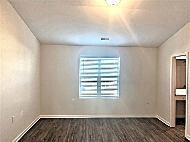Building Photo - 7125 Spaniel Ct