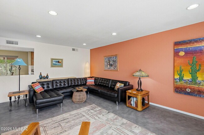 Building Photo - 6745 N Quartzite Canyon Pl