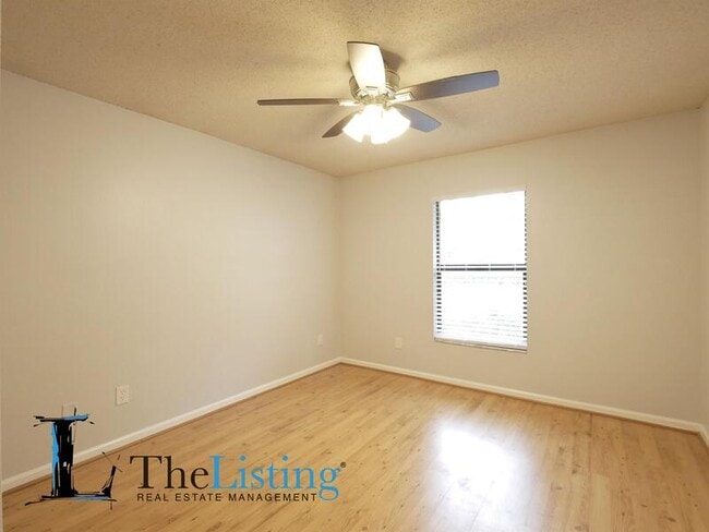 Building Photo - 2898 Plaza Terrace Dr
