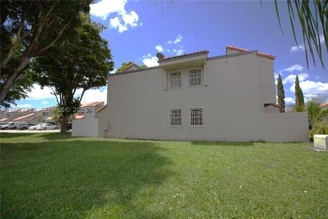 Building Photo - 6475 SW 129th Ave