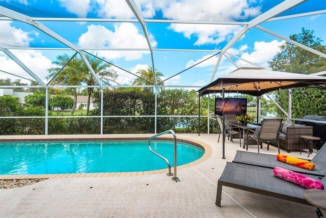 Building Photo - 3598 Woods Walk Blvd