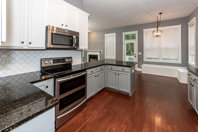 Building Photo - 115 Blackwater Dr