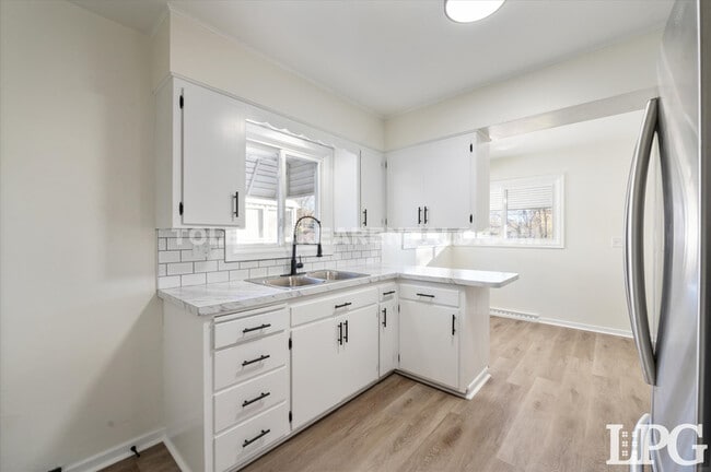 Building Photo - 3058 Nebraska Ave