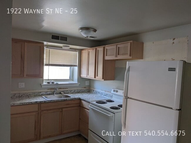 Primary Photo - 1922 Wayne St NE