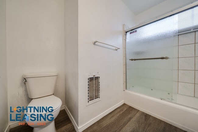 Building Photo - 14757 1/2 Vanowen-4B