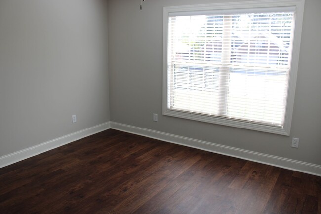 Building Photo - Brookhill Terrace Athens City Schools
