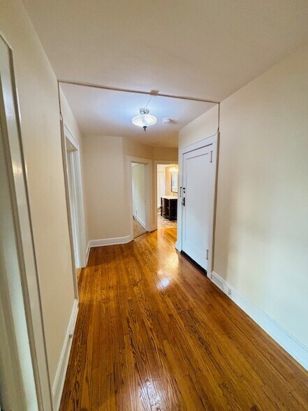 Building Photo - 0 Grove St