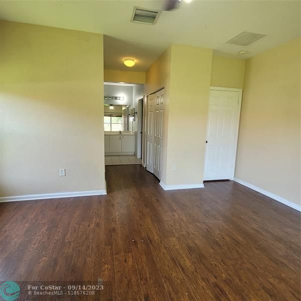 Building Photo - 5201 NW 25th St