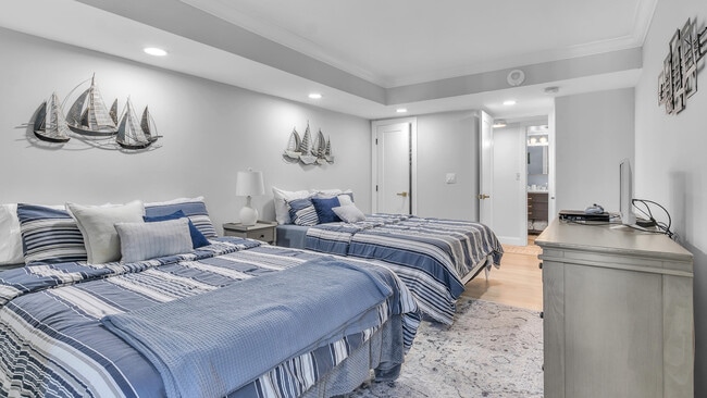 Building Photo - 1000 S Ocean Blvd