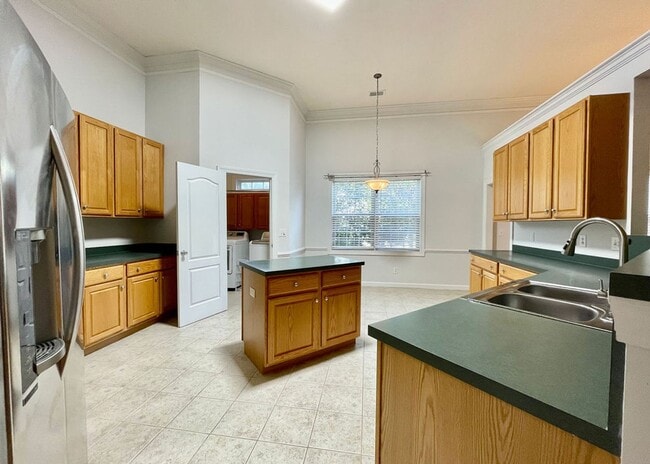 Building Photo - Available June 10th. Beautiful 3 BR/2 BA Home in Seaside Farms!