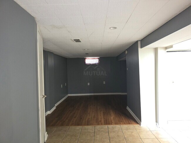Building Photo - 534 Ardmore Dr