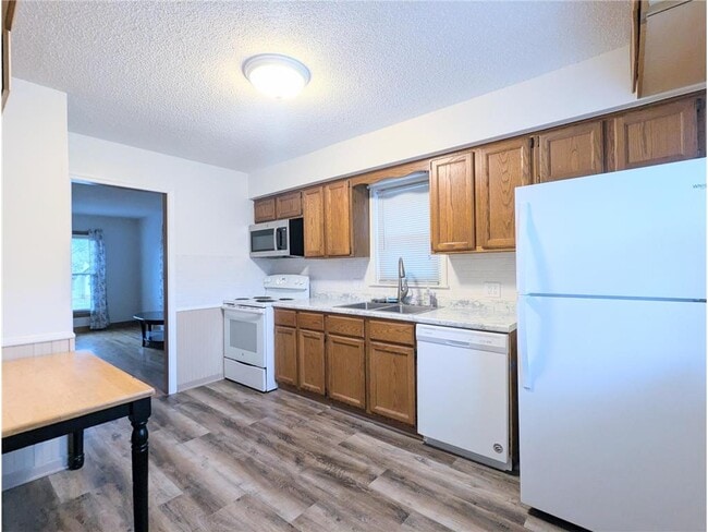 Building Photo - 1618 Beech St