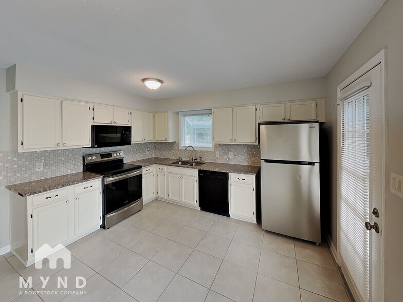 Building Photo - 1820 Sagamore Ct