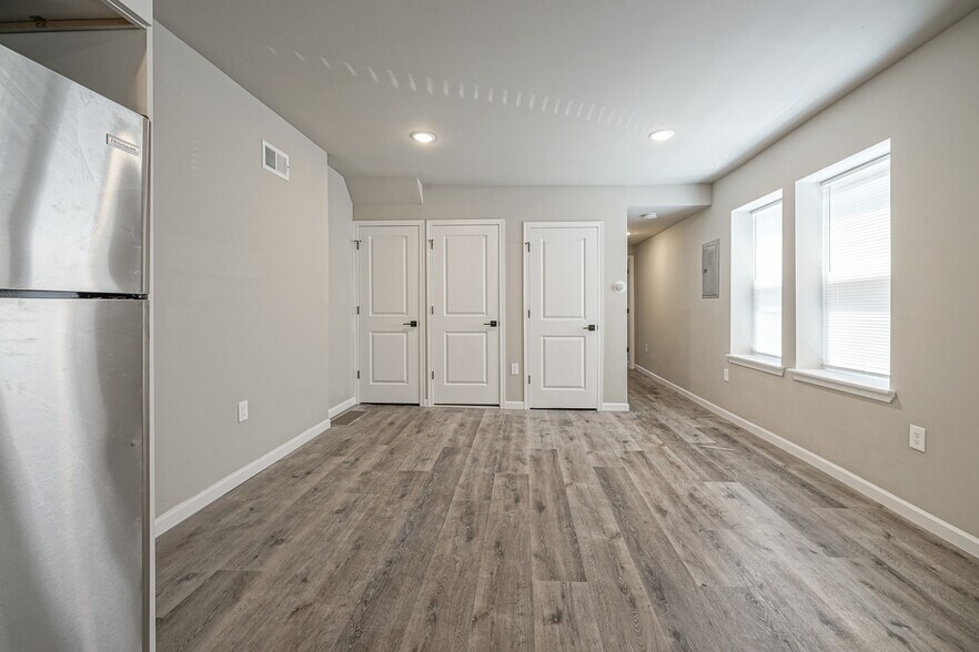 Building Photo - 2114 Mifflin St