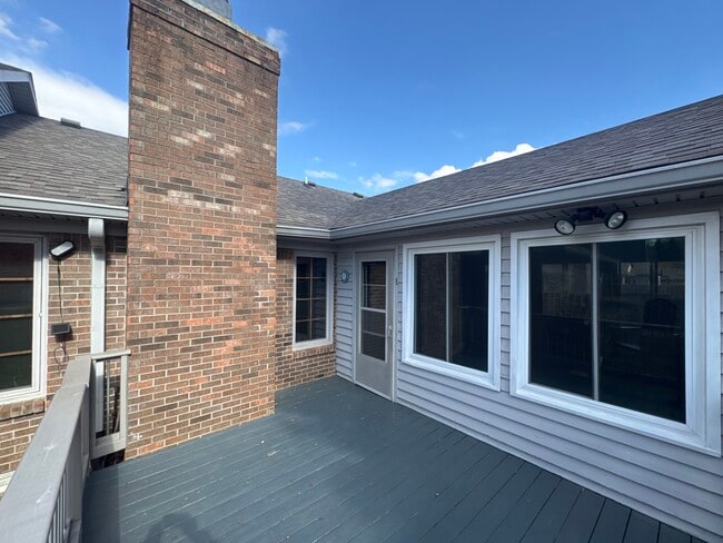 Building Photo - 9229 Westdrum Ct