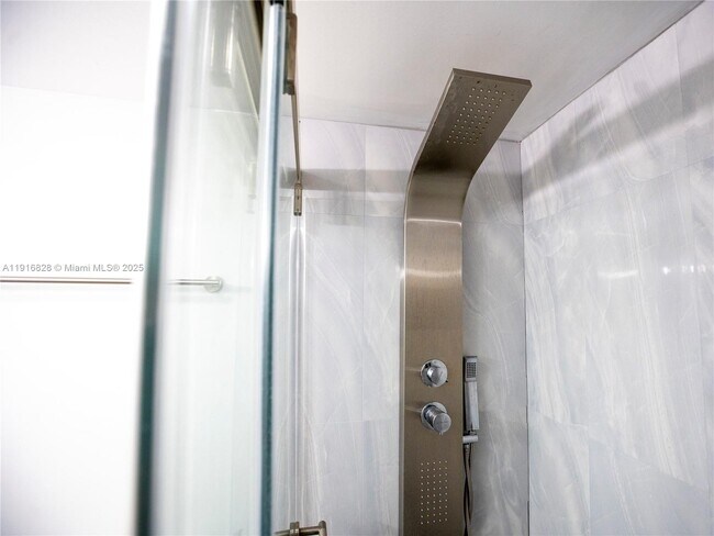 Building Photo - 9400 W Flagler St