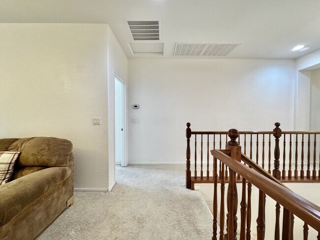 Building Photo - 10037 White Mulberry Dr