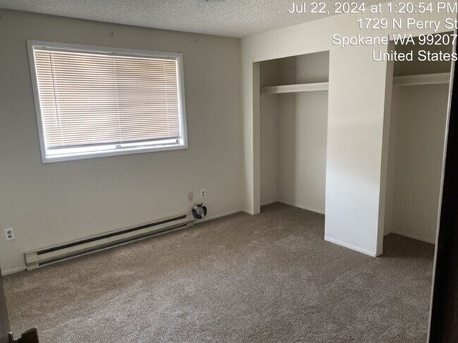 Building Photo - 1725 N Perry~+