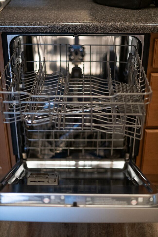 Building Photo - 3 bedroom / 2 bathroom Duplex for rent in Hobart