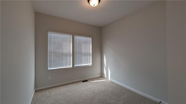 Building Photo - 3053 Beacon Bend Xing