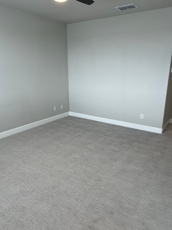 Building Photo - 3064 Vaughn Wy