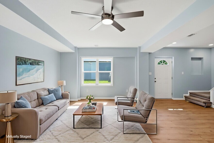 Lots of room for your Family - 720 Hurd Ave