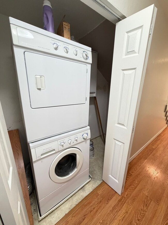 Building Photo - Convenient 2 Bedroom Condo in Bennett Valley