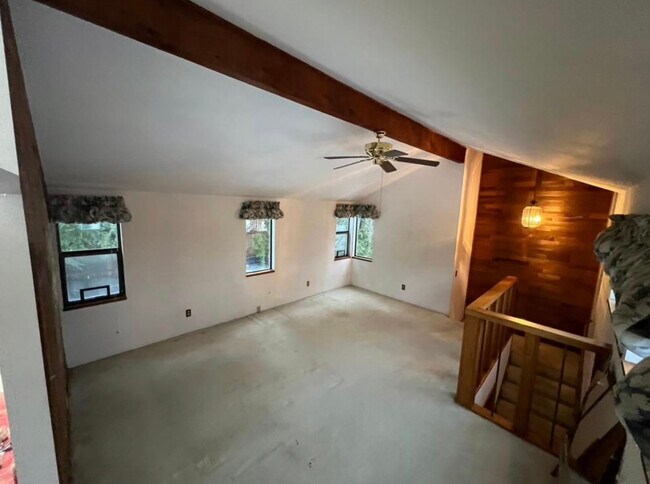 Building Photo - 14517 Sunnyside Ave N